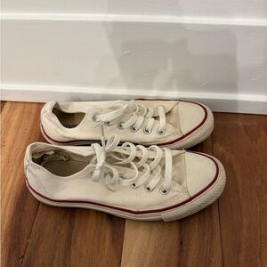 *Vintage* Converse | White | 8.5 women’s